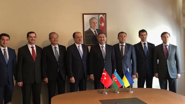Встреча между заместителями глав МИД Азербайджана, Турции и Украины - Sputnik Азербайджан