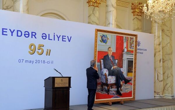 ПЕА провела мероприятие в честь 95-летия Гейдара Алиева - Sputnik Азербайджан