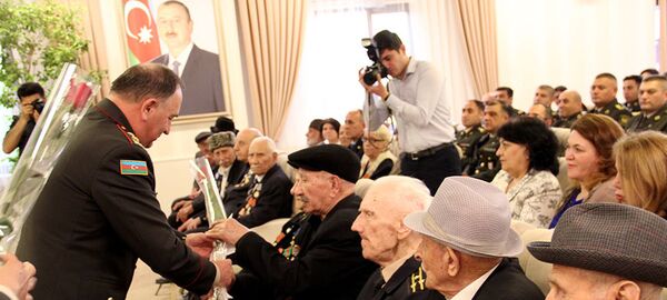 Встреча с ветеранами Великой Отечественной войны - Sputnik Азербайджан