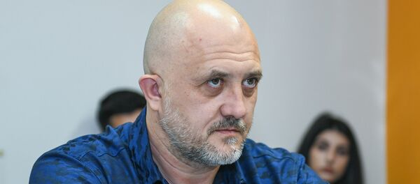 Журналист и политический обозреватель Евгений Михайлов Журналист и политический обозреватель Евгений Михайлов - Sputnik Азербайджан