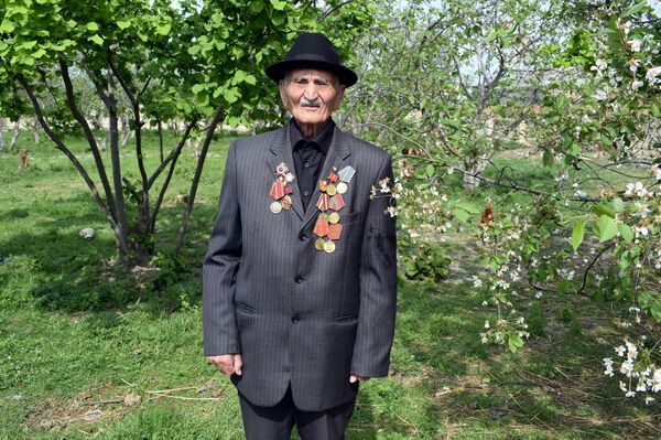 Ветеран Великой Отечественной войны Амрах Мамедов Ветеран Великой Отечественной войны Амрах Мамедов - Sputnik Азербайджан