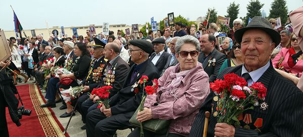 В Азербайджанской Армии проводится ряд мероприятий в связи с 73-й годовщиной Победы в Великой Отечественной войне В Азербайджанской Армии проводится ряд мероприятий в связи с 73-й годовщиной Победы в Великой Отечественной войне - Sputnik Азербайджан