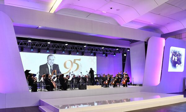 Konsert proqramı Konsert proqramı - Sputnik Azərbaycan