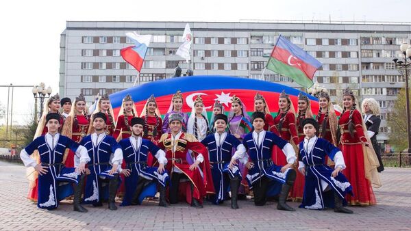 Мероприятие, посвященное столетнему юбилею Азербайджанской Демократической Республики в Красноярске - Sputnik Азербайджан