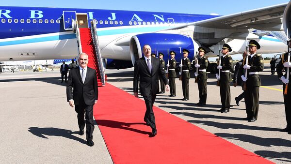Президент Азербайджана Ильхам Алиев прибыл в Нахчыванскую Автономную Республику - Sputnik Азербайджан