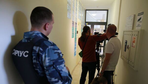 СБУ проводит обыск в офисе РИА Новости Украина - Sputnik Азербайджан