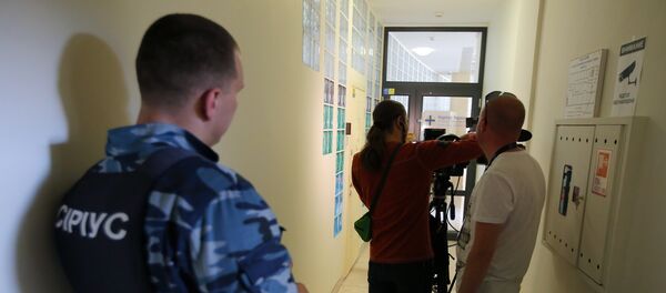 СБУ проводит обыск в офисе РИА Новости Украина СБУ проводит обыск в офисе РИА Новости Украина - Sputnik Азербайджан