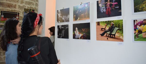 В галерее Nur Art House прошло открытие выставки Азербайджан глазами фотографов Грузии. Я полюбил Азербайджан - Sputnik Азербайджан