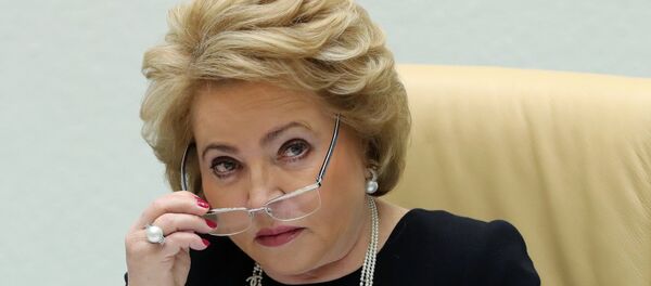Председатель Совета Федерации РФ Валентина Матвиенко на заседании Совета Федерации РФ - Sputnik Азербайджан