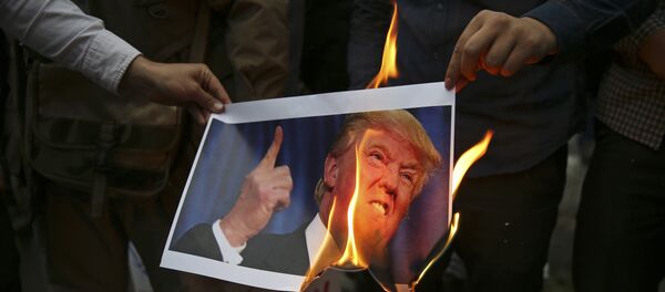 Протесты против США в Тегеране, США - Sputnik Азербайджан