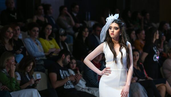 Azerbaijan Fashion Week-in yeddinci mövsümü - Sputnik Azərbaycan