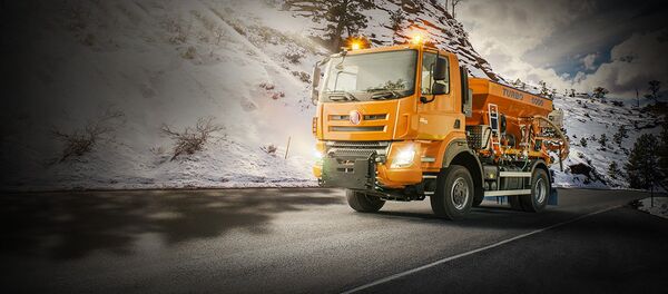 Одна из моделей грузовых автомобилей TATRA Одна из моделей грузовых автомобилей TATRA - Sputnik Азербайджан