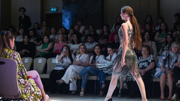 Завершающий день седьмого сезона Azerbaijan Fashion Week - Sputnik Азербайджан