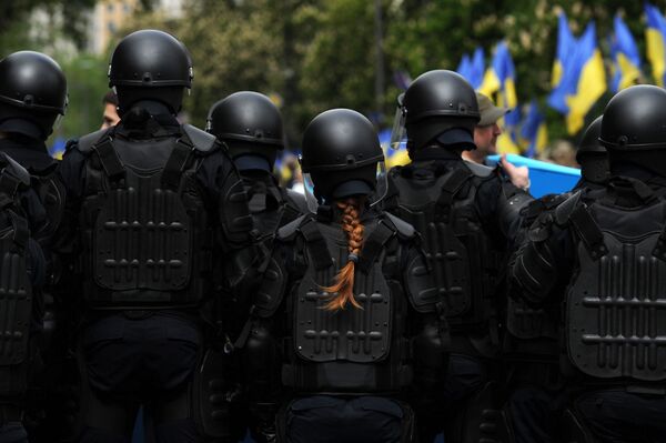 Снимок Косичка фотографа Сергея Гапона, вошедший в шорт-лист лауреатов конкурса им. Андрея Стенина - Sputnik Азербайджан