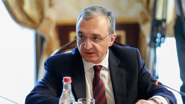 Министр иностранных дел Армении Зограб Мнацаканян - Sputnik Azərbaycan
