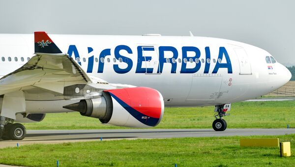 Самолет авиакомпании Air Serbia в аэропорту Белграда - Sputnik Азербайджан