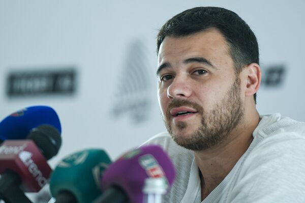 Эмин: Я никогда не скрываю, а наоборот, подчеркиваю, что я – азербайджанец Эмин: Я никогда не скрываю, а наоборот, подчеркиваю, что я – азербайджанец - Sputnik Азербайджан