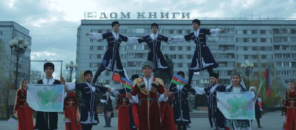 Одлар Юрду - танец в честь 100-летия Одлар Юрду - танец в честь 100-летия - Sputnik Азербайджан
