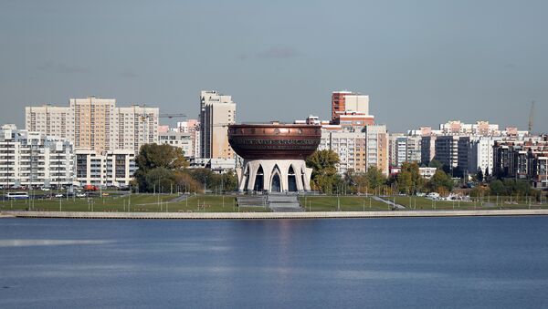 Вид на центр семьи Казан на набережной реки Казанки - Sputnik Азербайджан
