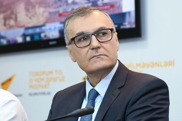 Завсектор Администрации Президента Азербайджанской Республики, политолог Фуад Ахундов Завсектор Администрации Президента Азербайджанской Республики, политолог Фуад Ахундов - Sputnik Азербайджан
