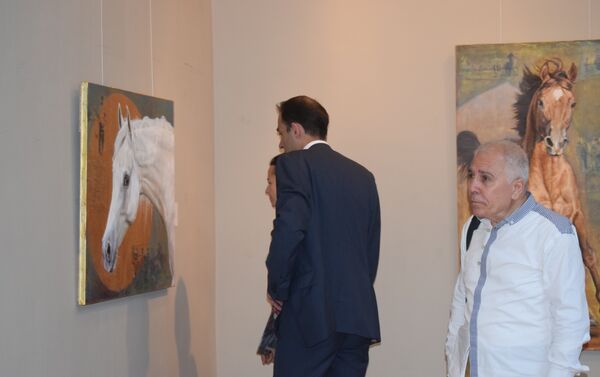В Музейном центре открылась выставка латвийской художницы Даце Штрауса Живое наследие - Sputnik Азербайджан