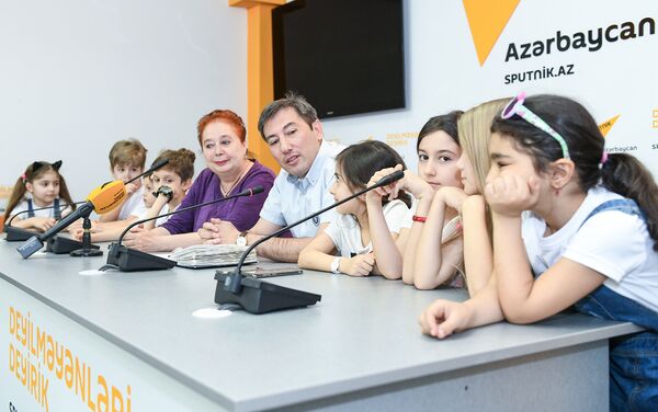 Пресс-конференция, посвященная Международному дню защиты детей - Sputnik Азербайджан
