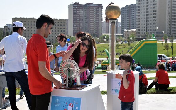 Детский фестиваль, посвященный Международному дню защиты детей - Sputnik Азербайджан