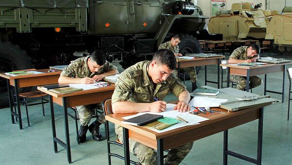 Государственные экзамены в Азербайджанском высшем военном училище имени Гейдара Алиева - Sputnik Азербайджан