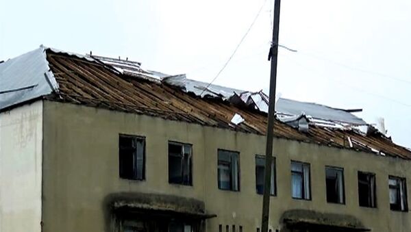 İsmayıllıda qasırğa və sel nəticəsində insanlar evsiz qalıb, çadırlar qurulur - Sputnik Azərbaycan