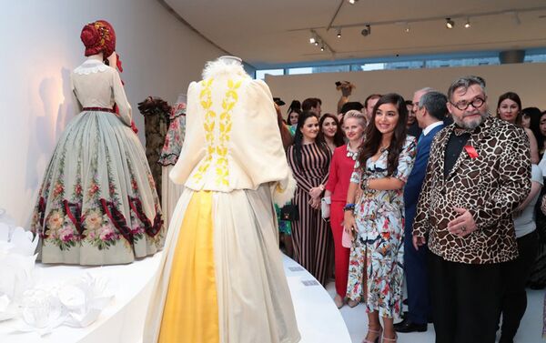 Церемония открытия выставки Заповедник моды - Sputnik Азербайджан