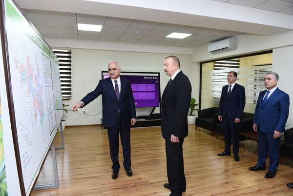 Президент Азербайджана Ильхам Алиев на открытии ООО “Region Agro” Президент Азербайджана Ильхам Алиев на открытии ООО “Region Agro” - Sputnik Азербайджан