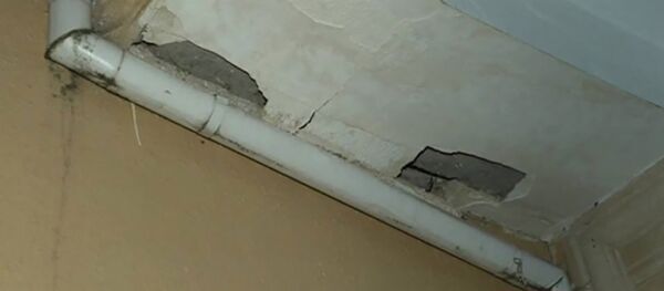 В результате землетрясения в Загатале в ряде домов образовались трещины - Sputnik Азербайджан