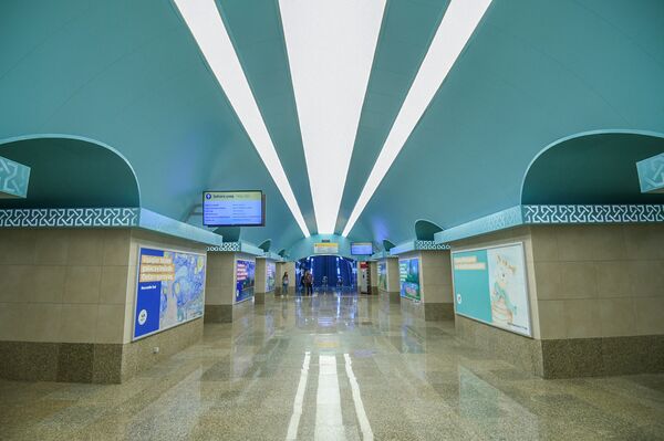 Станция Сахиль Бакинского метрополитена после капитального ремонта и реконструкции - Sputnik Азербайджан