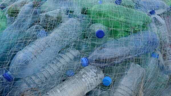 Пластиковые бутылки, фото из архива - Sputnik Азербайджан