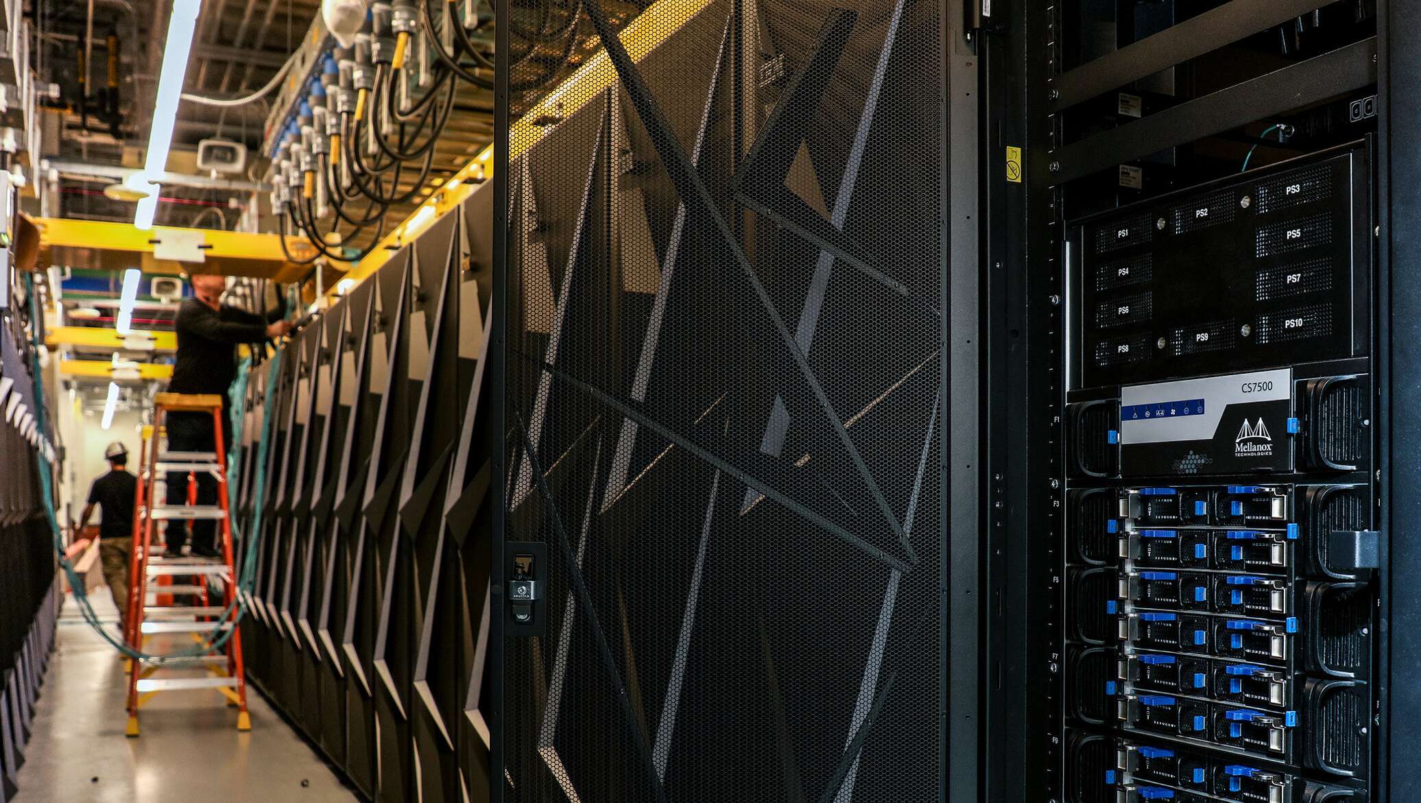 Секунд пк. Суперкомпьютер суперкомпьютер Summit и. Самый мощный суперкомпьютер в мире 2022. Самый мощные суперкомпьютеры Summit. Summit Power System ac922 power9, Tesla v100 INFINIBAND EDR IBM Oak Ridge National Laboratory США, 2018 Linux (RHEL).