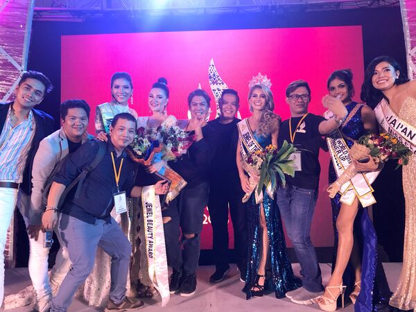 Кристина Замир выступила с успехом в международном конкурсе красоты Jewel of the World 2018 Кристина Замир выступила с успехом в международном конкурсе красоты Jewel of the World 2018 - Sputnik Азербайджан
