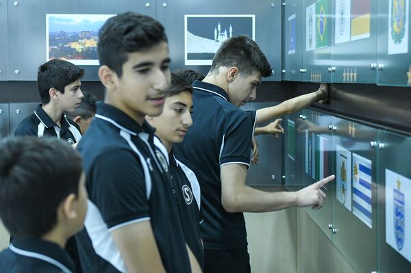 Открытие выставки “Готовность №1” в Российском информационно-культурном центре в Баку - Sputnik Азербайджан