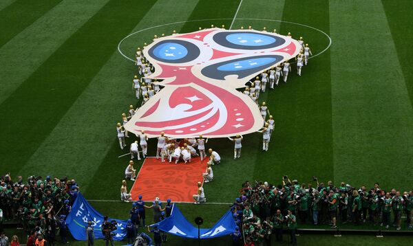 Церемония открытия чемпионата мира по футболу 2018 на стадионе Лужники - Sputnik Азербайджан