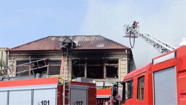Тушение пожара в ресторане в Баку - Sputnik Азербайджан