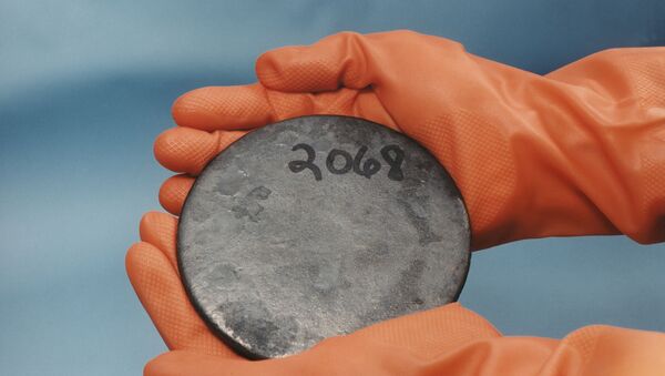 Заготовка из высокообогащенного урана, фото из архива - Sputnik Азербайджан