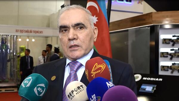 Министр оборонной промышленности Явер Джамалов - Sputnik Азербайджан