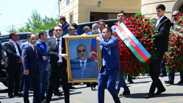 Состоялись похороны министра Оборонной промышленности Явера Джамалова - Sputnik Azərbaycan