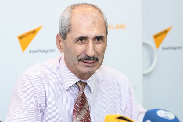 Полковник в отставке, ветеран карабахской войны Мамед Гадиров - Sputnik Азербайджан