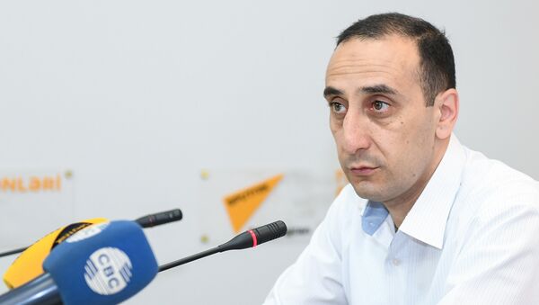 Директор Центра истории Кавказа Ризван Гусейнов - Sputnik Azərbaycan