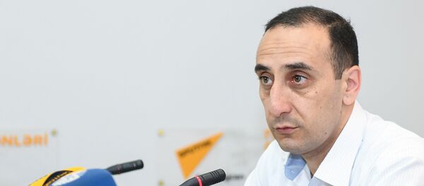 Директор Центра истории Кавказа Ризван Гусейнов Директор Центра истории Кавказа Ризван Гусейнов - Sputnik Азербайджан