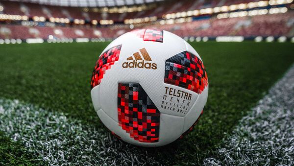 Мяч стадии плей-офф чемпионата мира по футболу 2018 года - Sputnik Азербайджан