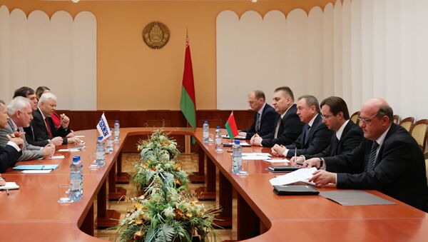 Встреча министра иностранных дел Беларуси Макея с сопредседателями Минской группы ОБСЕ - Sputnik Азербайджан