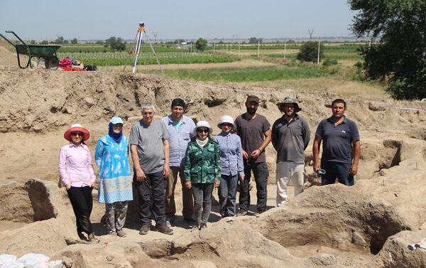 Исследования азербайджано-итальянской международной археологической экспедиции на территории Гянджи и Геранбоя - Sputnik Азербайджан