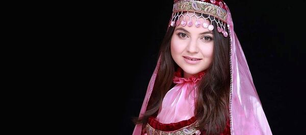 Глава Ассоциации азербайджанских женщин Великобритании Ульвия Тагизаде - Sputnik Азербайджан