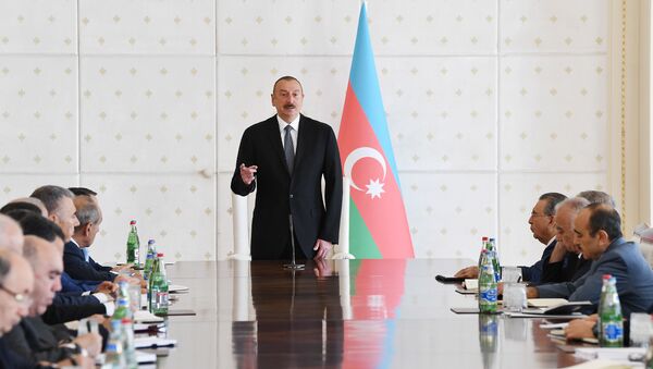 Выступление президента Азербайджана Ильхама Алиева в ходе заседания Кабинета Министров, посвященного итогам первой половины 2018 года - Sputnik Азербайджан